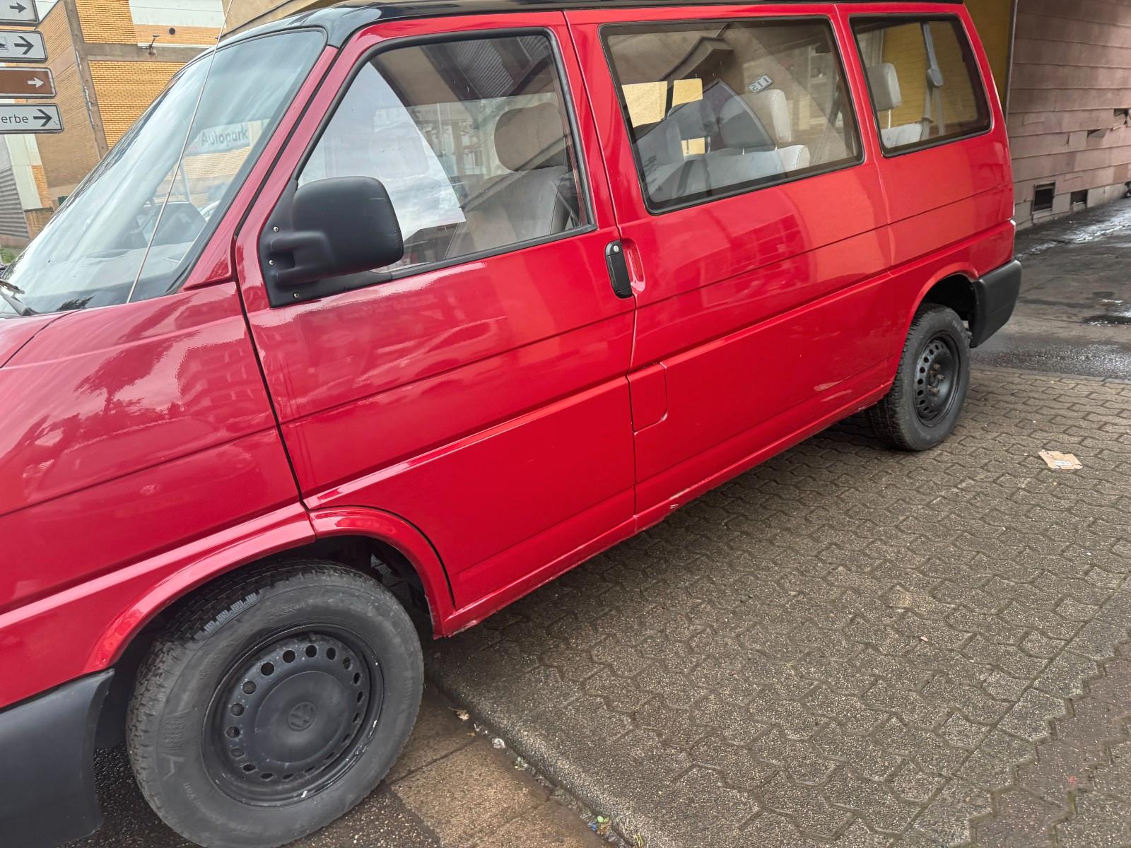 Volkswagen T4 Transporter 1.Hand neu TÜV