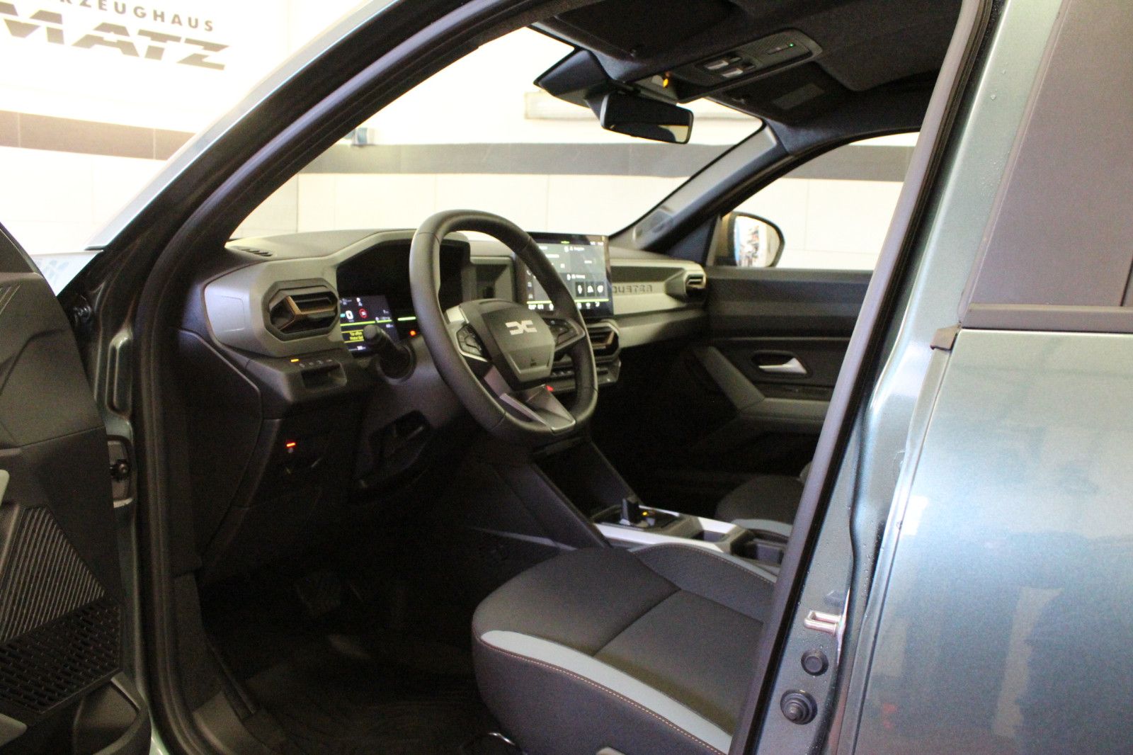 Fahrzeugabbildung Dacia Duster hybrid 155 Extreme *City-*Technik-*Winter