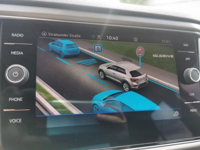 T-Roc Style Navi Rückfahrkam. PDCv+h CarPlay BT