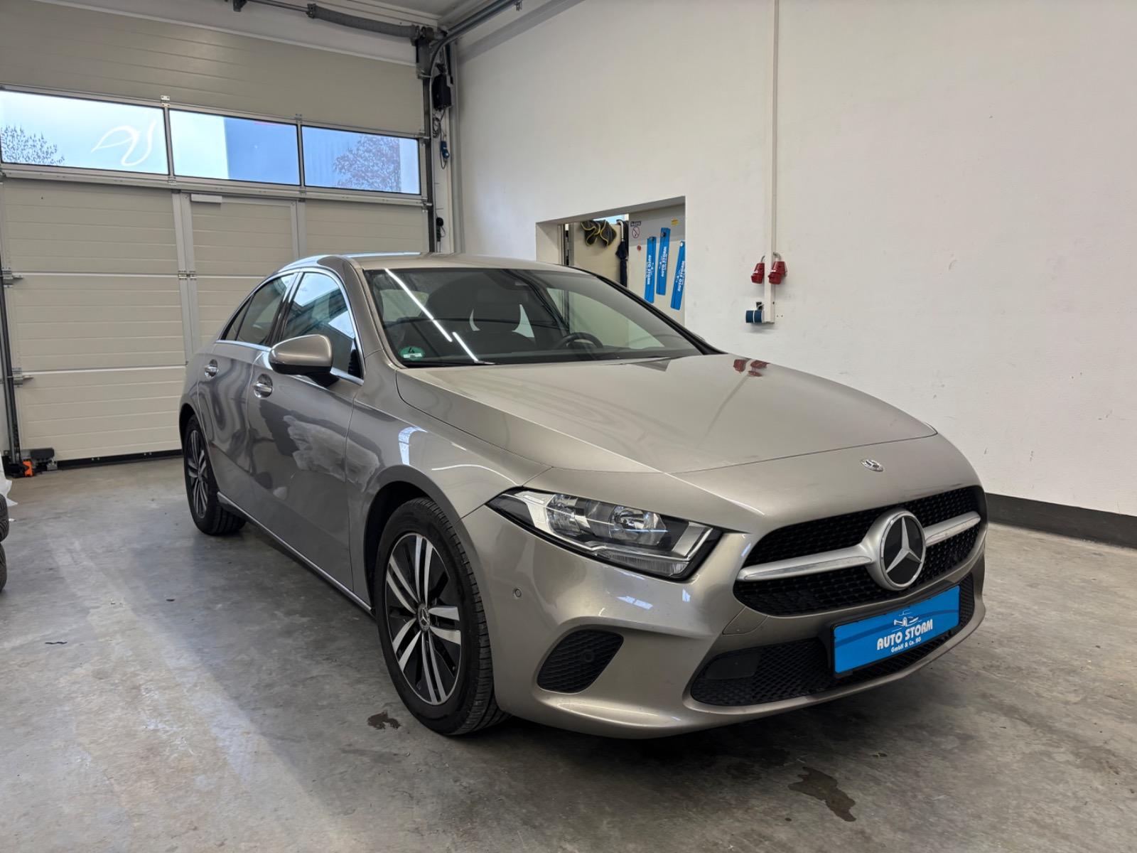 Mercedes-Benz A 180 d Limousine Progressive*KeyLess*SpurH*PDC*