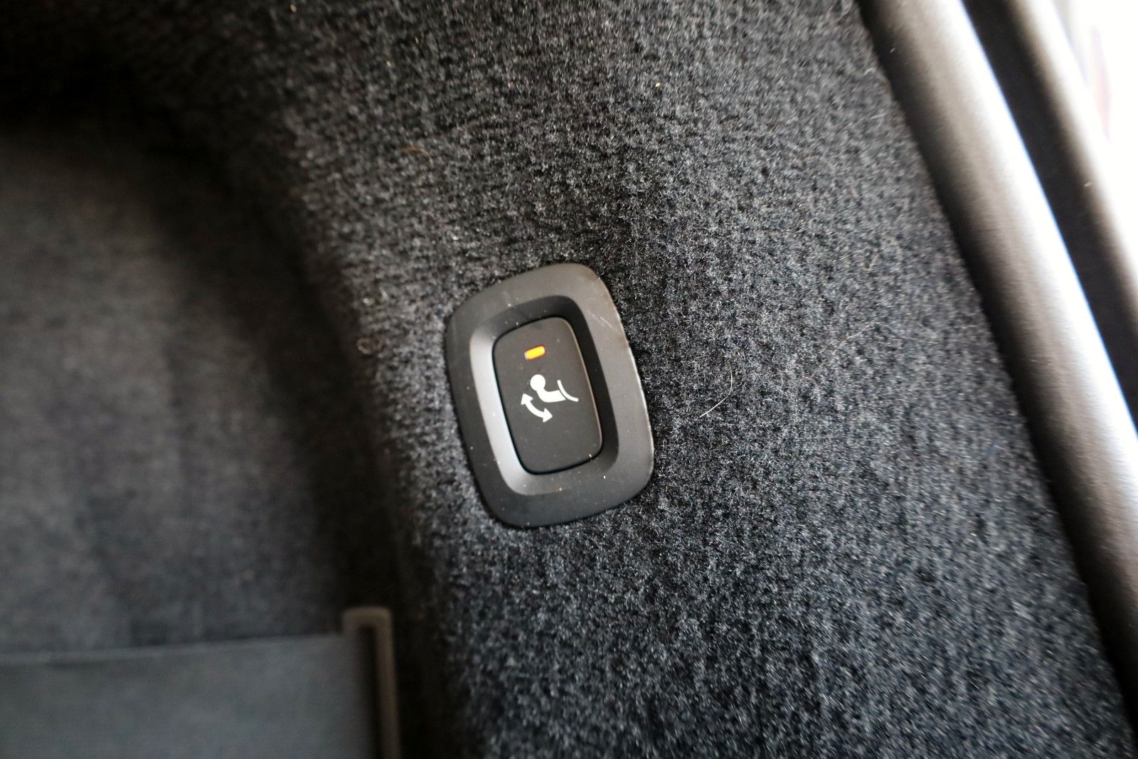 Fahrzeugabbildung Volvo V90 CC Ultimate AWD PanDach,HUD,ACC,Harman/K,AHK