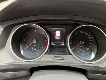 Volkswagen Tiguan - 9