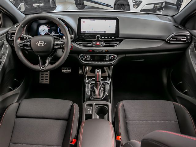 Hyundai i30 Spurhalteassistent Navi Digitales Cockpit