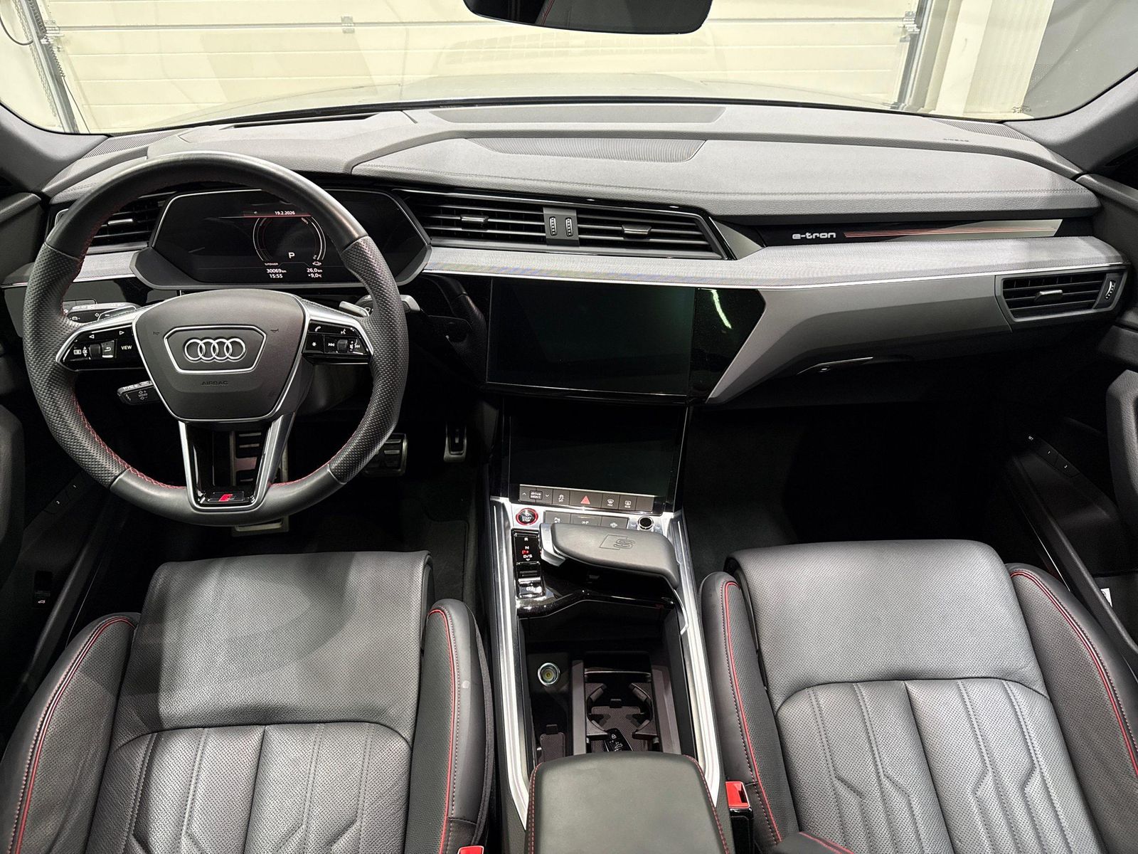 Audi SQ8 - Bild 13