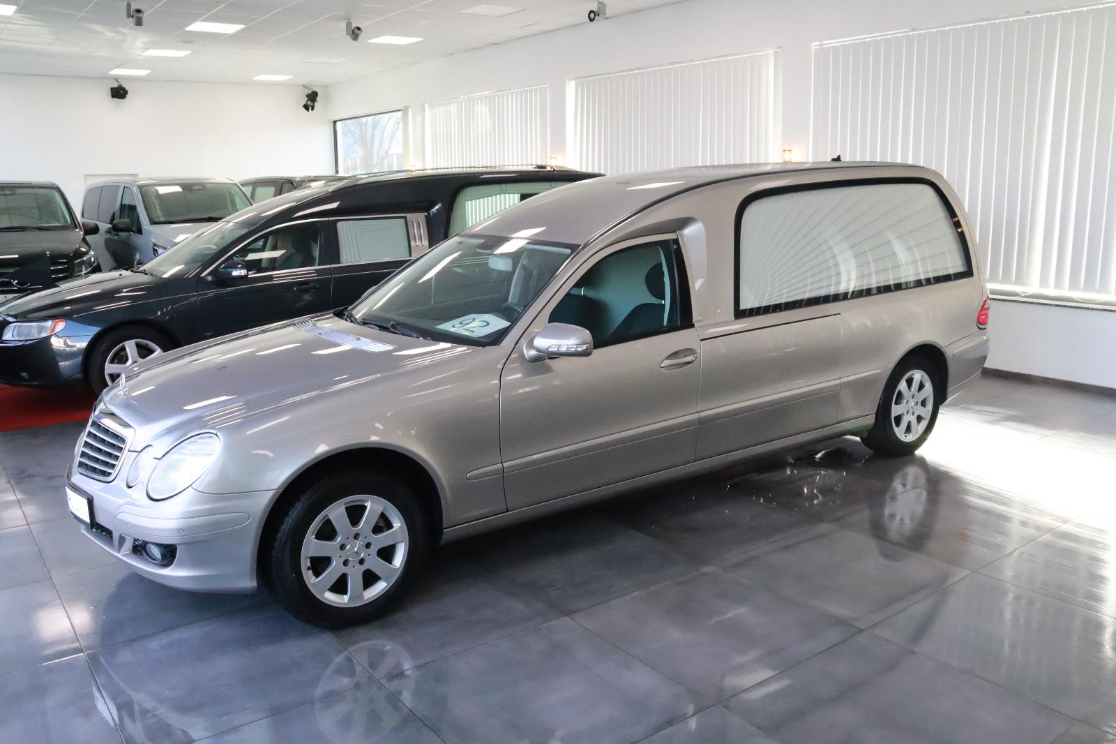 Mercedes-Benz Kuhlmann Cars Bestattungswagen / Leichenwagen