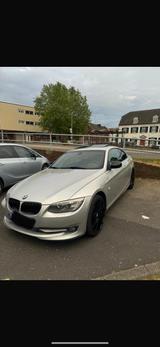 BMW 320d xDrive Coupé - LCI - Schiebedach - Keyless - BMW 320 aus 2010: Coupe