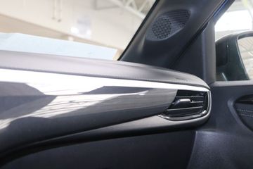 Fotografie des Opel Corsa 1.2 Direct Injection Turbo GS