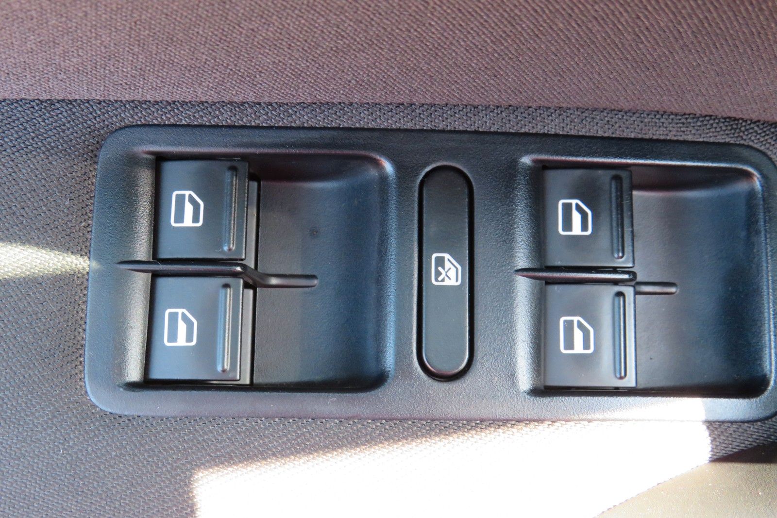 Fahrzeugabbildung Volkswagen Polo V Comfortline KLIMA RADIO SCHECKHEFT