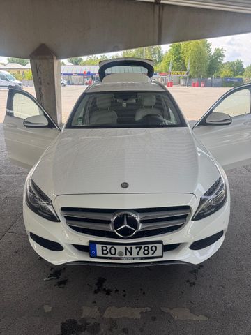 MERCEDES-BENZ C 220