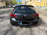 Opel Astra 2.0 CDTI Sport Automatik Sport - Opel Astra mit Diesel-Antrieb: 2.0