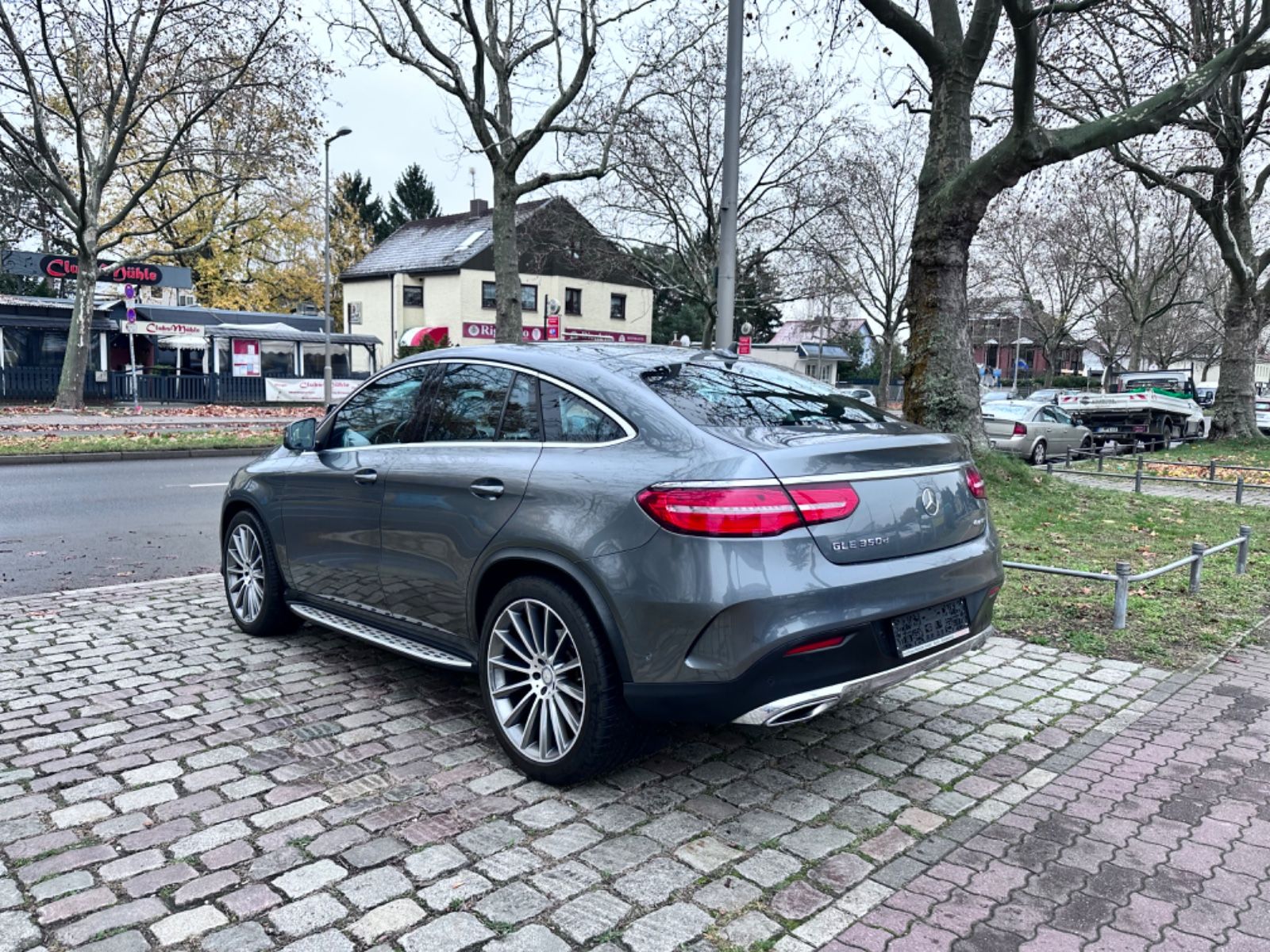 Fahrzeugabbildung Mercedes-Benz GLE 350d Coupe 4Matic*AMG*Airmatic*HarmanKardon*