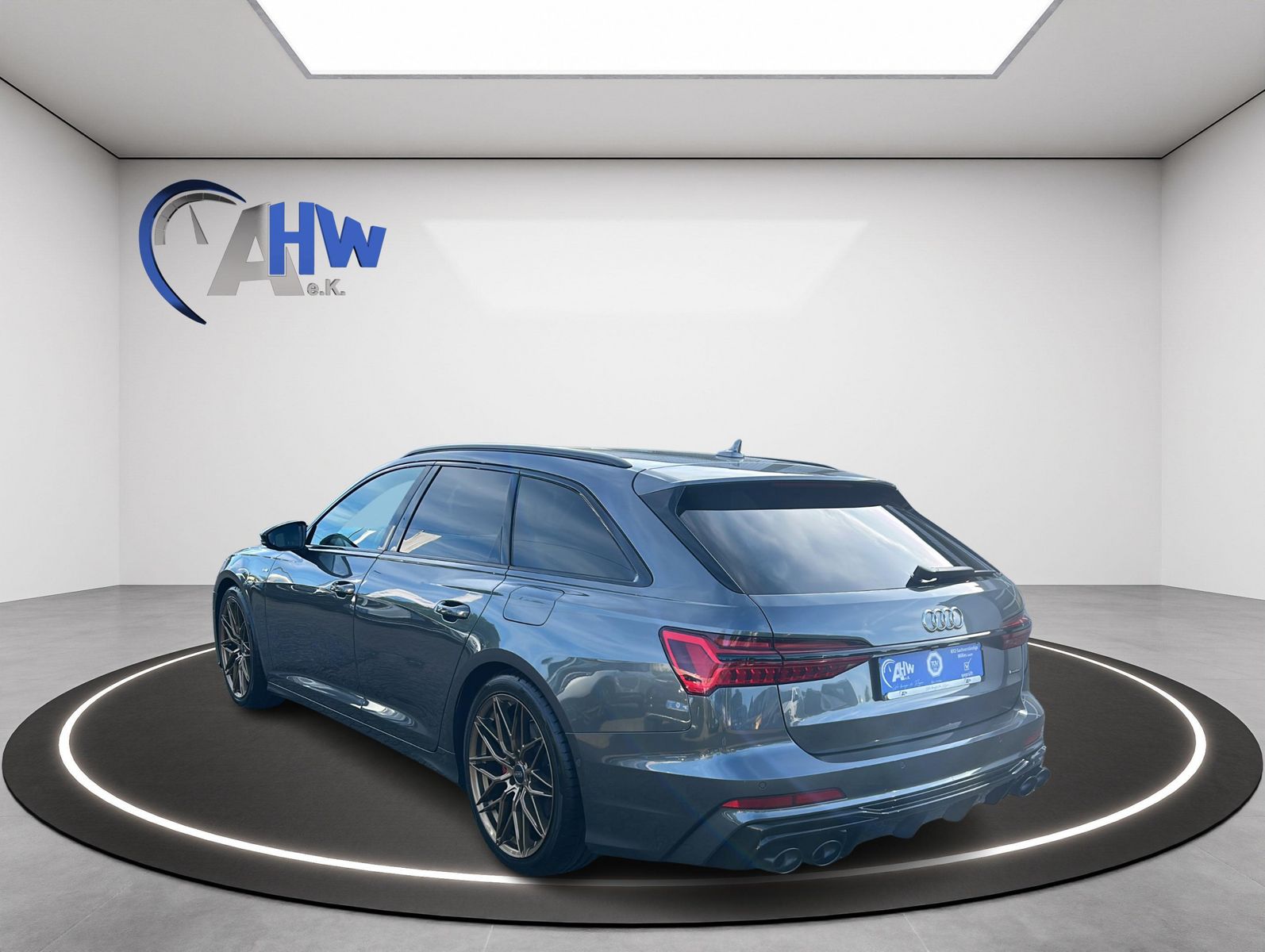 Fahrzeugabbildung Audi A6 55 TFSI e quattro S-Line Sport