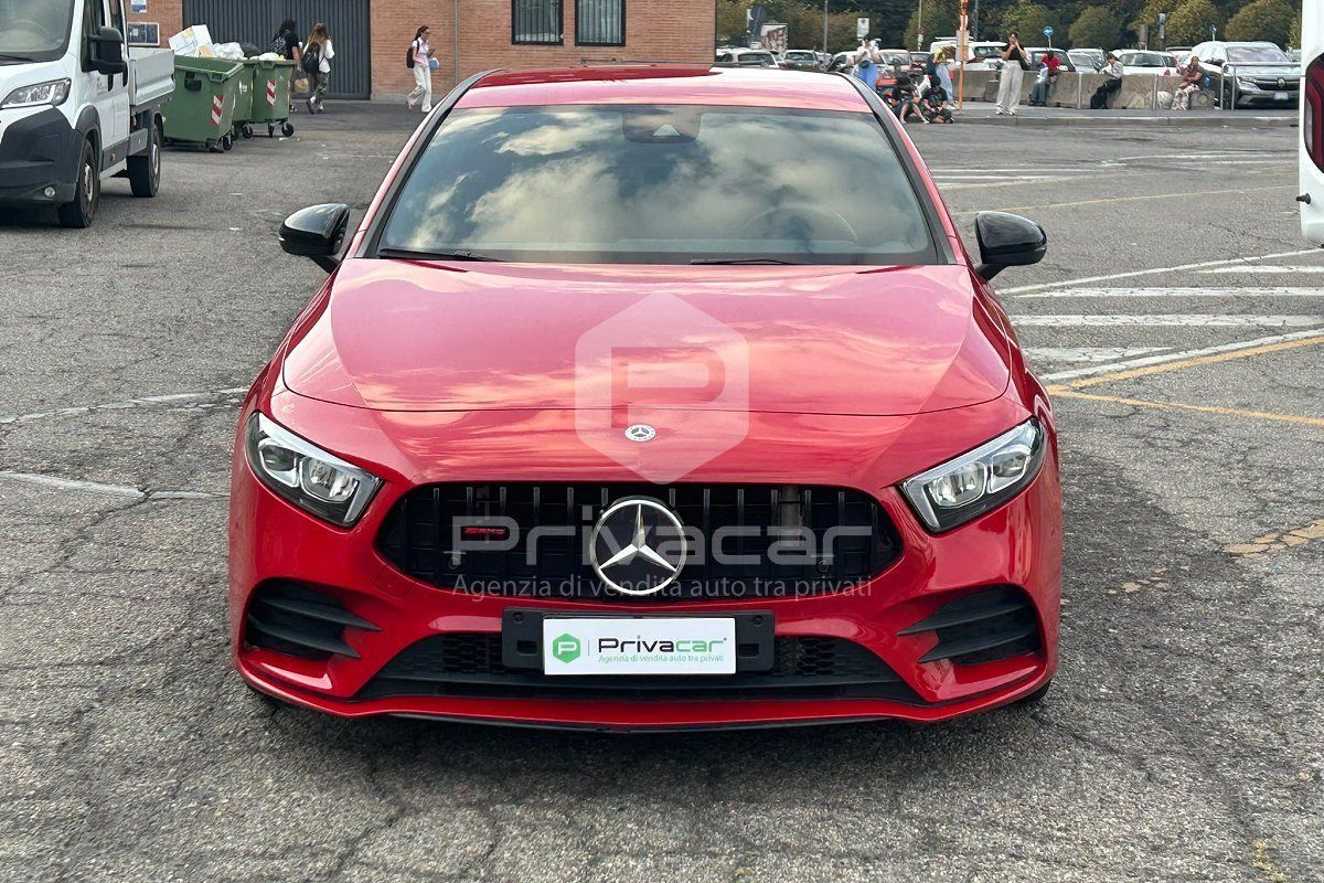 Mercedes-Benz MERCEDES A 180 Premium imagem 2