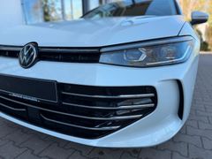 VW Passat Variant Elegance/ IQ DRIVE/ Apple CarPlay