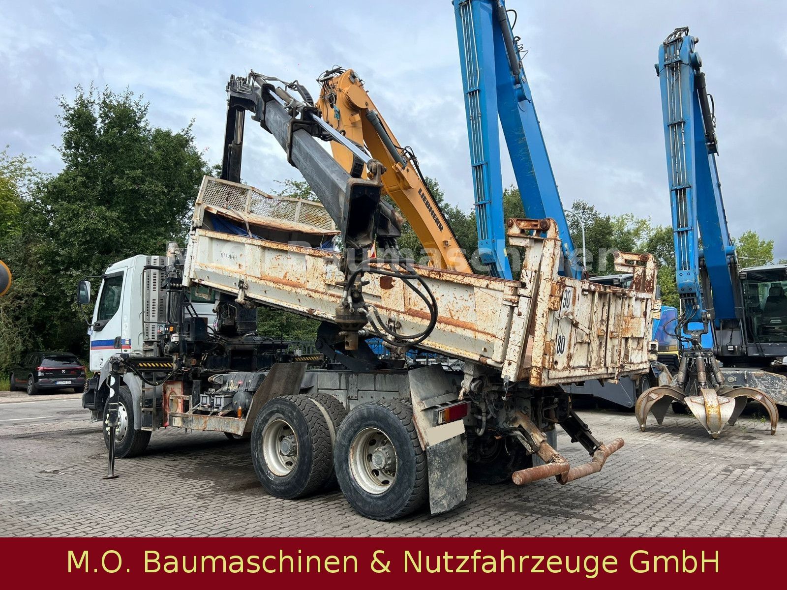 Fahrzeugabbildung Renault Kerax 320  dci/ AC / 6x4 / Hiab Kran / Bordmatik