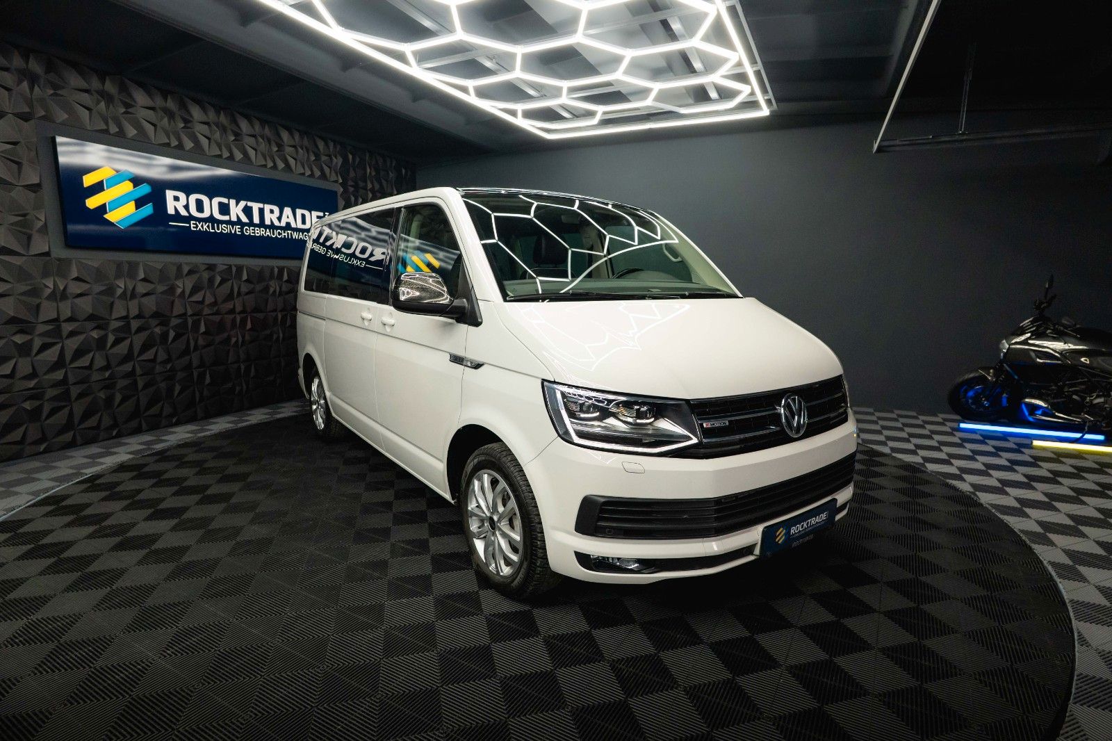 Fahrzeugabbildung Volkswagen T6 Multivan Edition 30 4Motion Sport *LED*Kamera