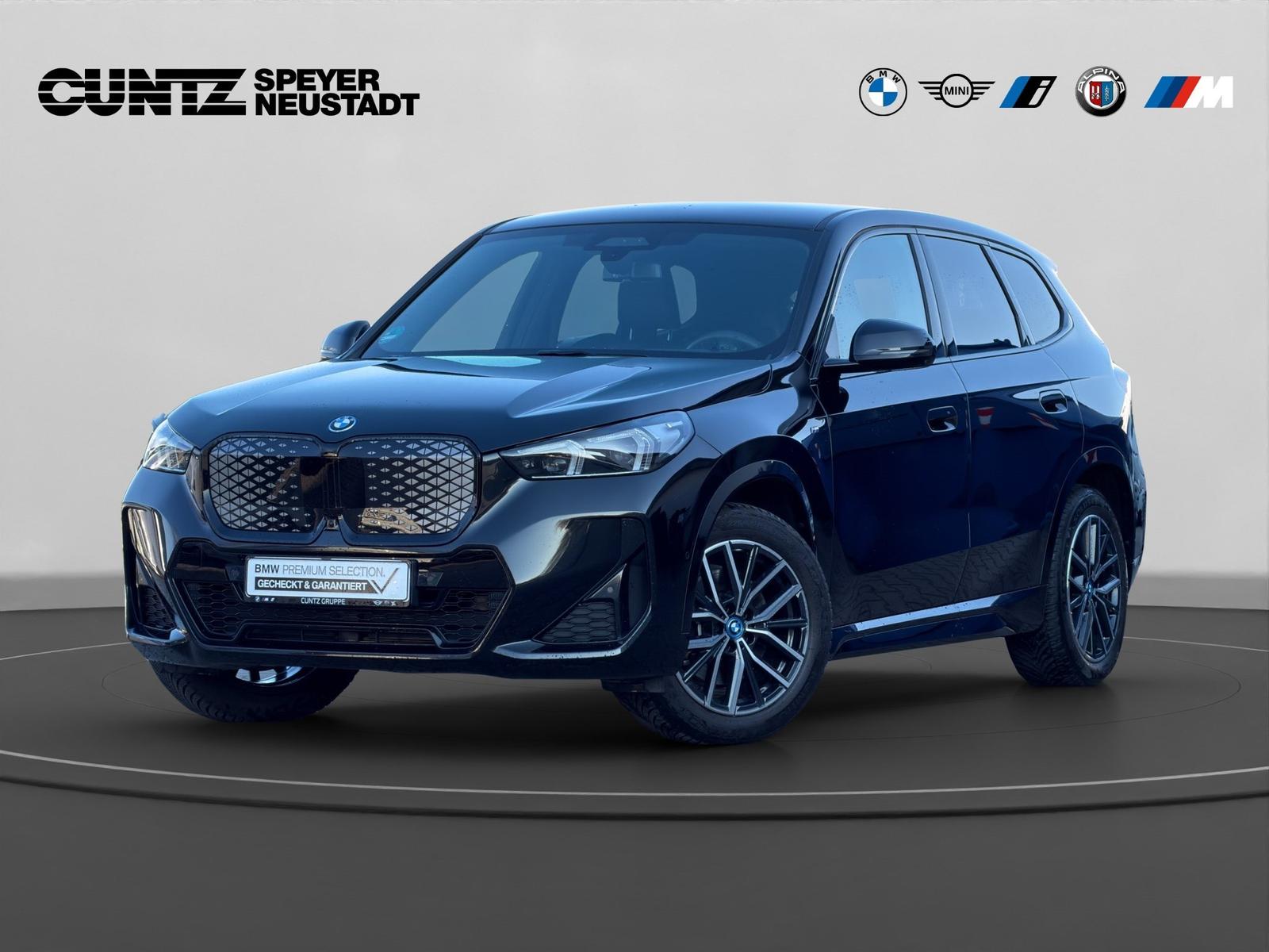 BMW iX1 xDrive30 M Sport Harman/Kardon DrivingAssist