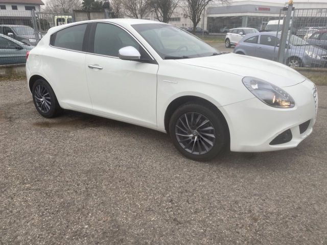 Alfa Romeo Giulietta 1.6 JTDm-2 105 CV Distincti