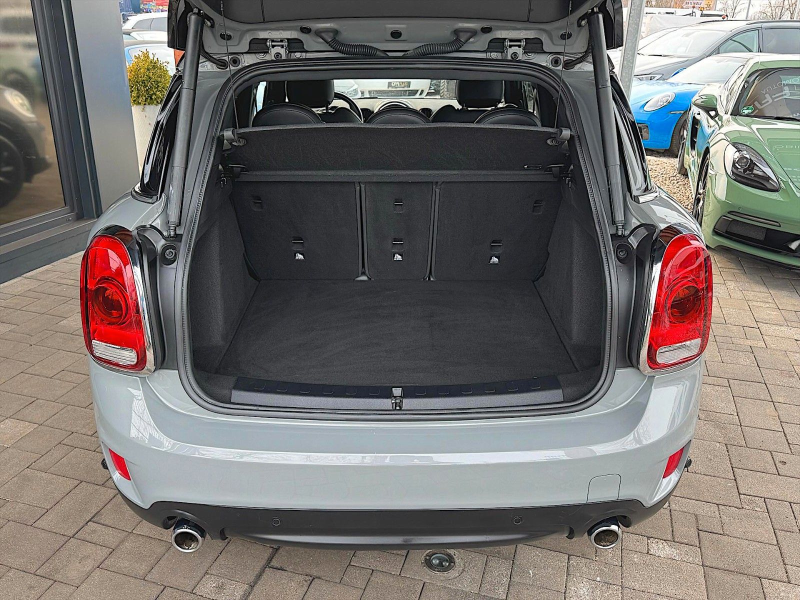 Fahrzeugabbildung MINI COOPER S Countryman Cooper S All4 *Pano*H&K*LED*