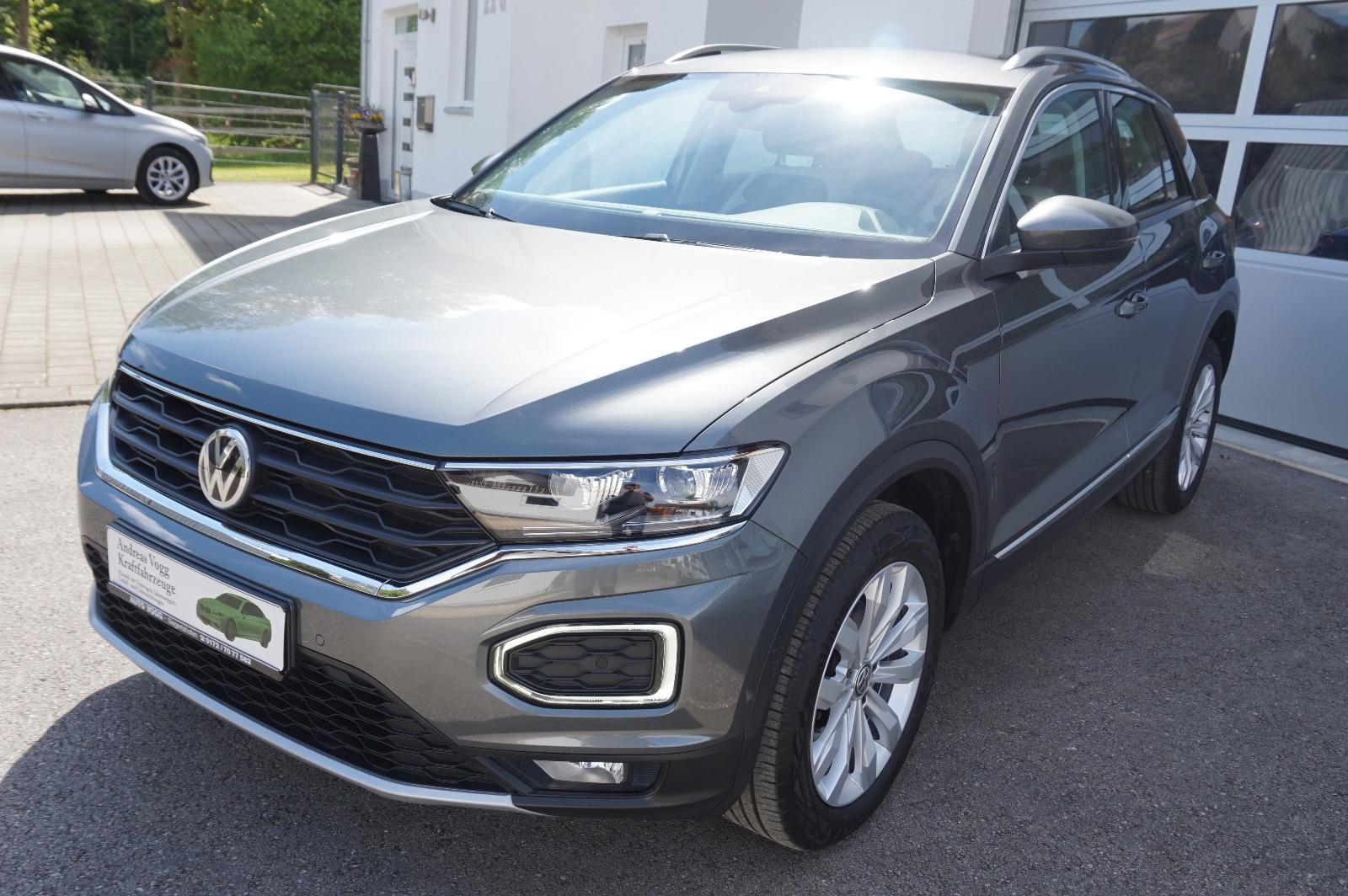 Volkswagen T-Roc 1,5l DSG Sport Navi Sitzheiz. ACC 1-Hand