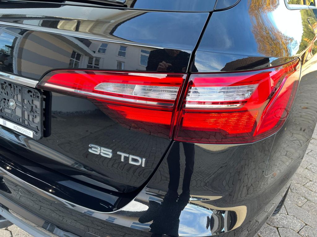 AUDI A4 2024