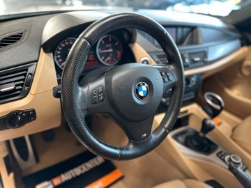 BMW X1 18 d *M-Paket*NAVI*TEMPO*PDC*PANO*