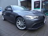 Alfa Romeo Giulia 2.2 d AT8 Sprint ACC/XENON/KAM/18''LM - Alfa Romeo Gebrauchtwagen in Berlin
