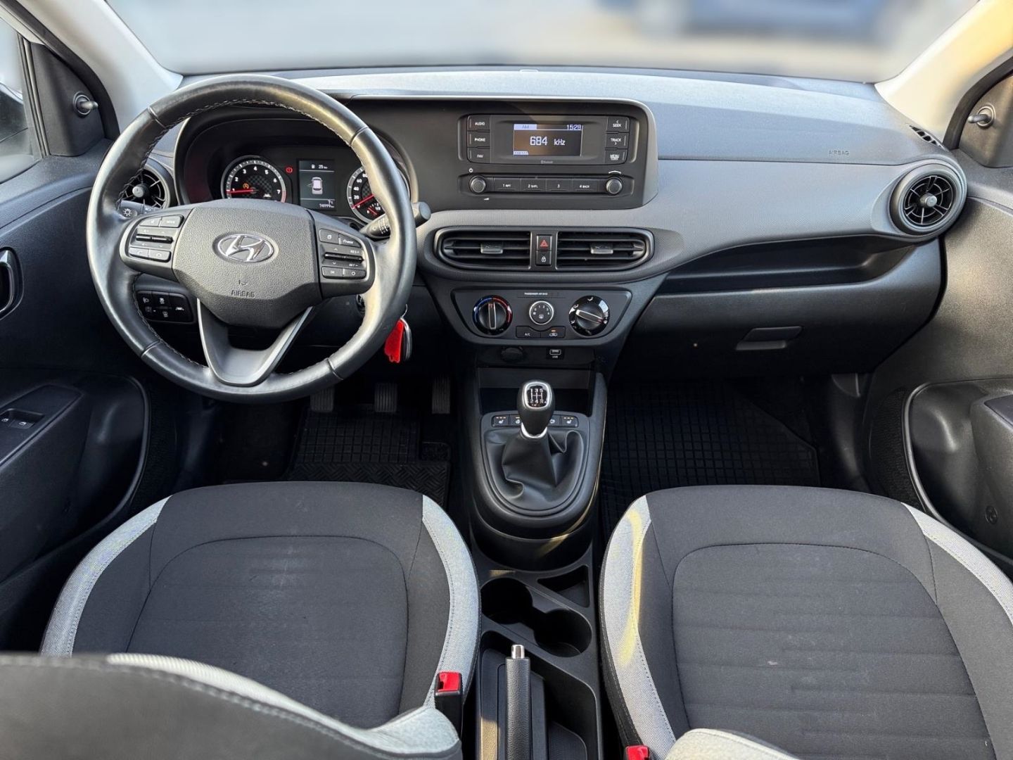 Fahrzeugabbildung Hyundai i10 1.0 Benzin M T Select Funktionspaket