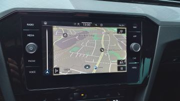 Fahrzeugabbildung Volkswagen Passat Variant 2.0 TDI DSG Business  AHZV NAVI