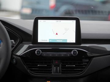 Bild 15 Ford Kuga ST-Line (190 PS)FHEV,NAVI,SHZ