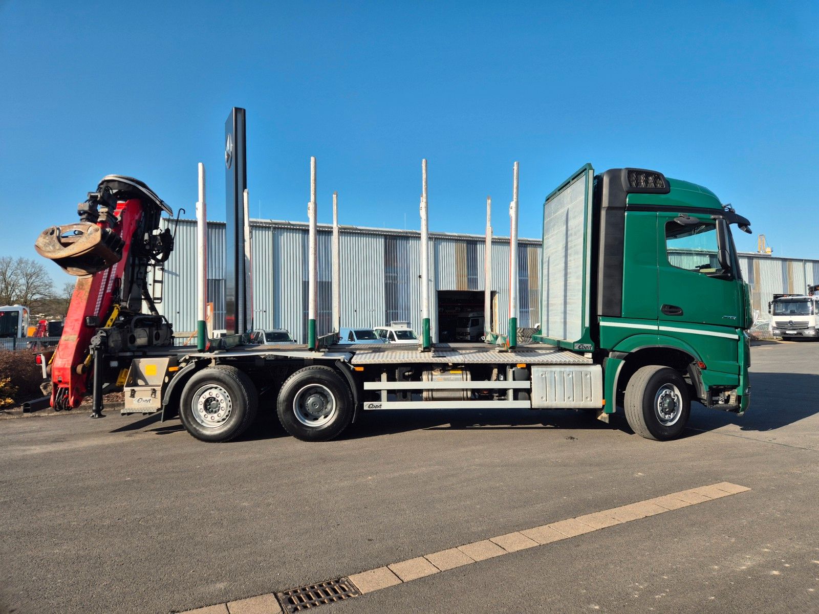 Fahrzeugabbildung Mercedes-Benz Arocs 2751 L 6x2/4 HAD Kurzholz Cranab TZ12.2