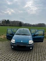 Renault Clio 2 1.2 Fahrtüchtig und Unfallfrei - Renault aus 1999: 1.2