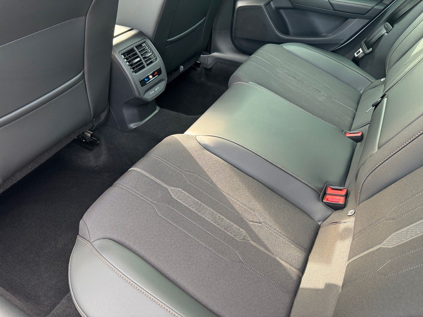 Fahrzeugabbildung CUPRA Leon 1.5 TSI