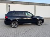 BMW X5 xDrive30d - - BMW X5 Gebrauchtwagen in Stuttgart