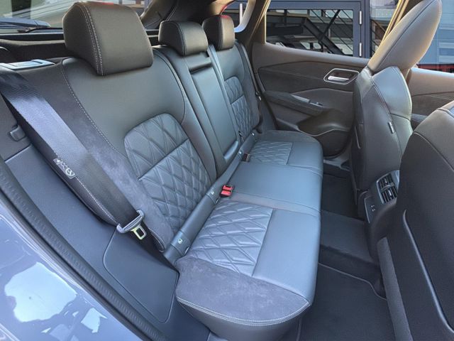 Nissan Qashqai Tekna°Premium Paket°HUD*Pano*Navi*Leder*