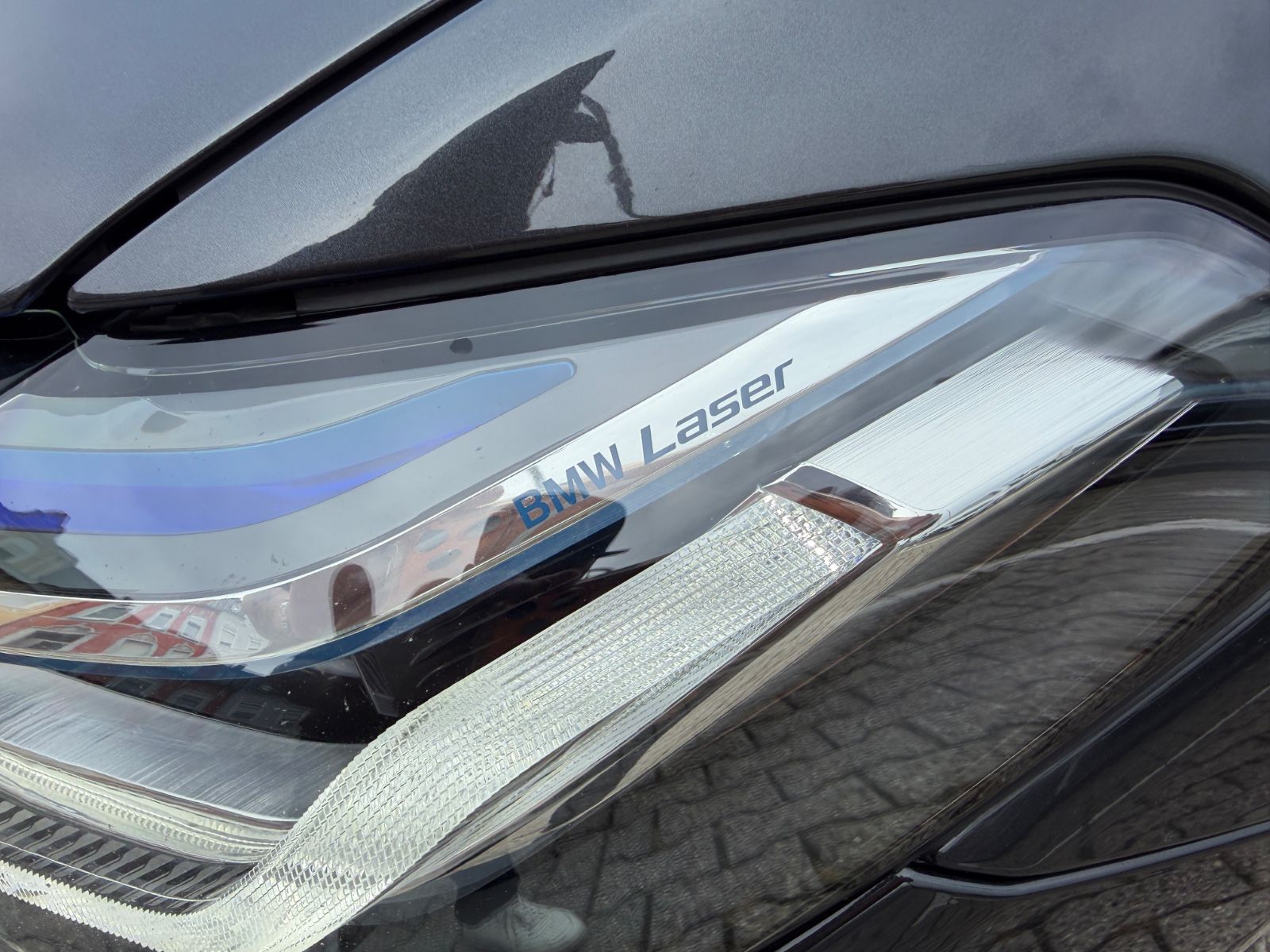 Fahrzeugabbildung BMW 520d Touring M SPORT LASER HUD KAMERA AHK LEDER
