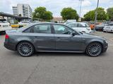 Audi A4 2.0 TFSI multitronic S line - Audi A4 aus 2016 mit Benzin-Antrieb: Limousine