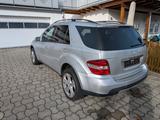 Mercedes-Benz ML 420 CDI 4MATIC - - Mercedes-Benz ML 420 mit Diesel-Antrieb