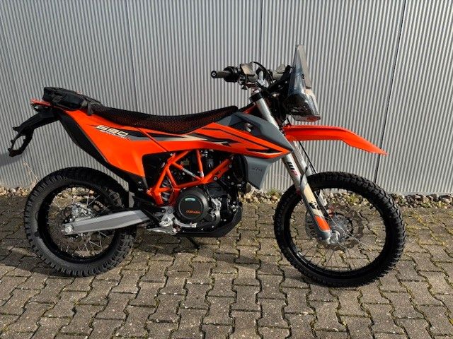 KTM 690 Enduro 2024 Rallye Light