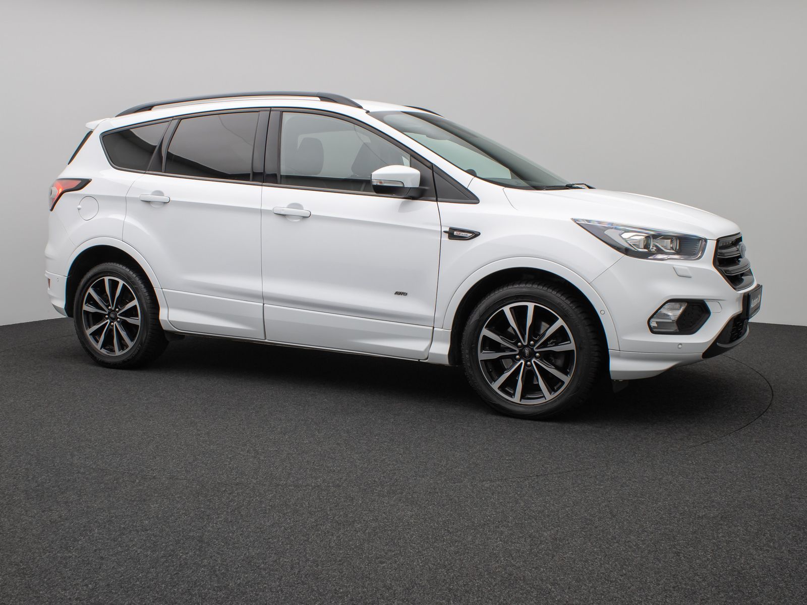 Fahrzeugabbildung Ford Kuga ST-Line Kamera Lenkrhzg Navi AHK Komfort