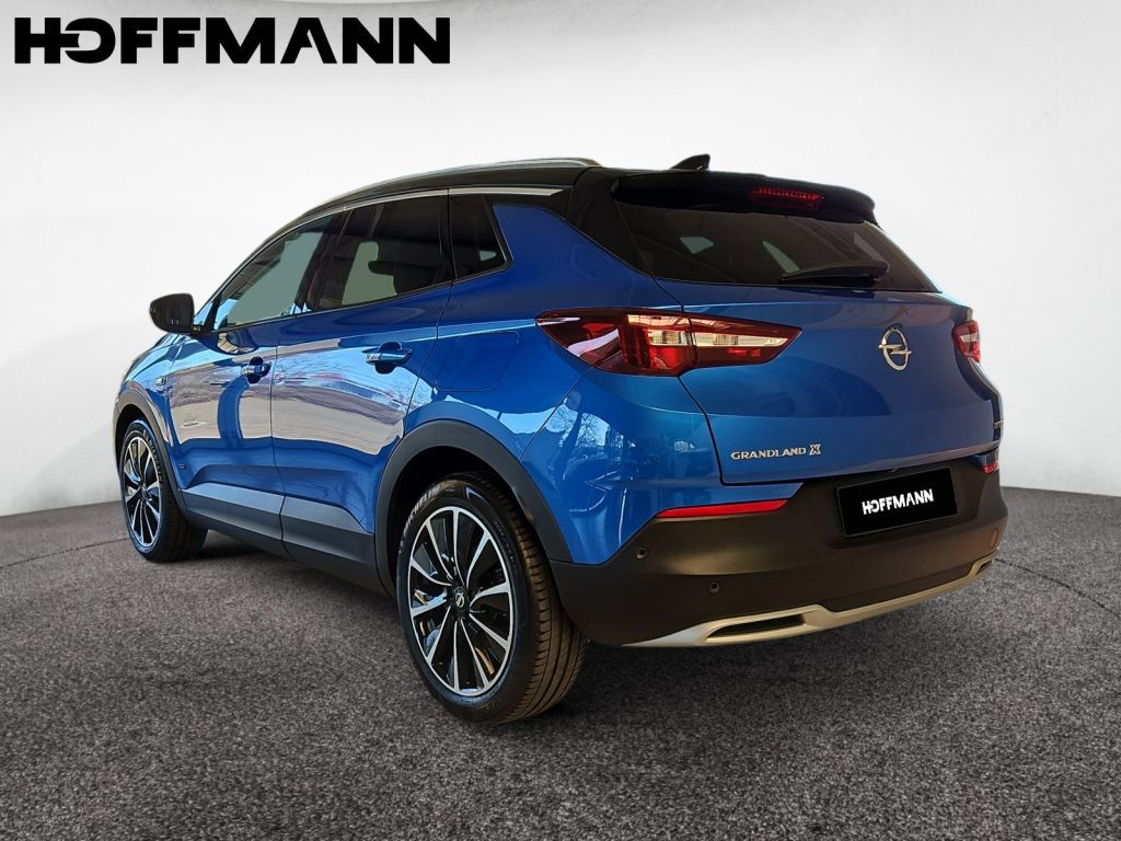 Fahrzeugabbildung Opel Grandland X Plug-in-Hybrid 1.6 DI 224 PS Ultimat