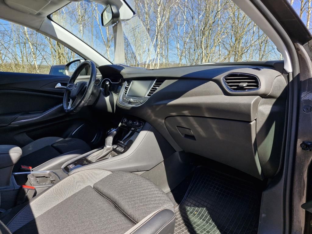Autohaus Zimpel -  Opel Grandland X 1.6T Elektr. Heckklappe+Winter-Paket - Bild 10