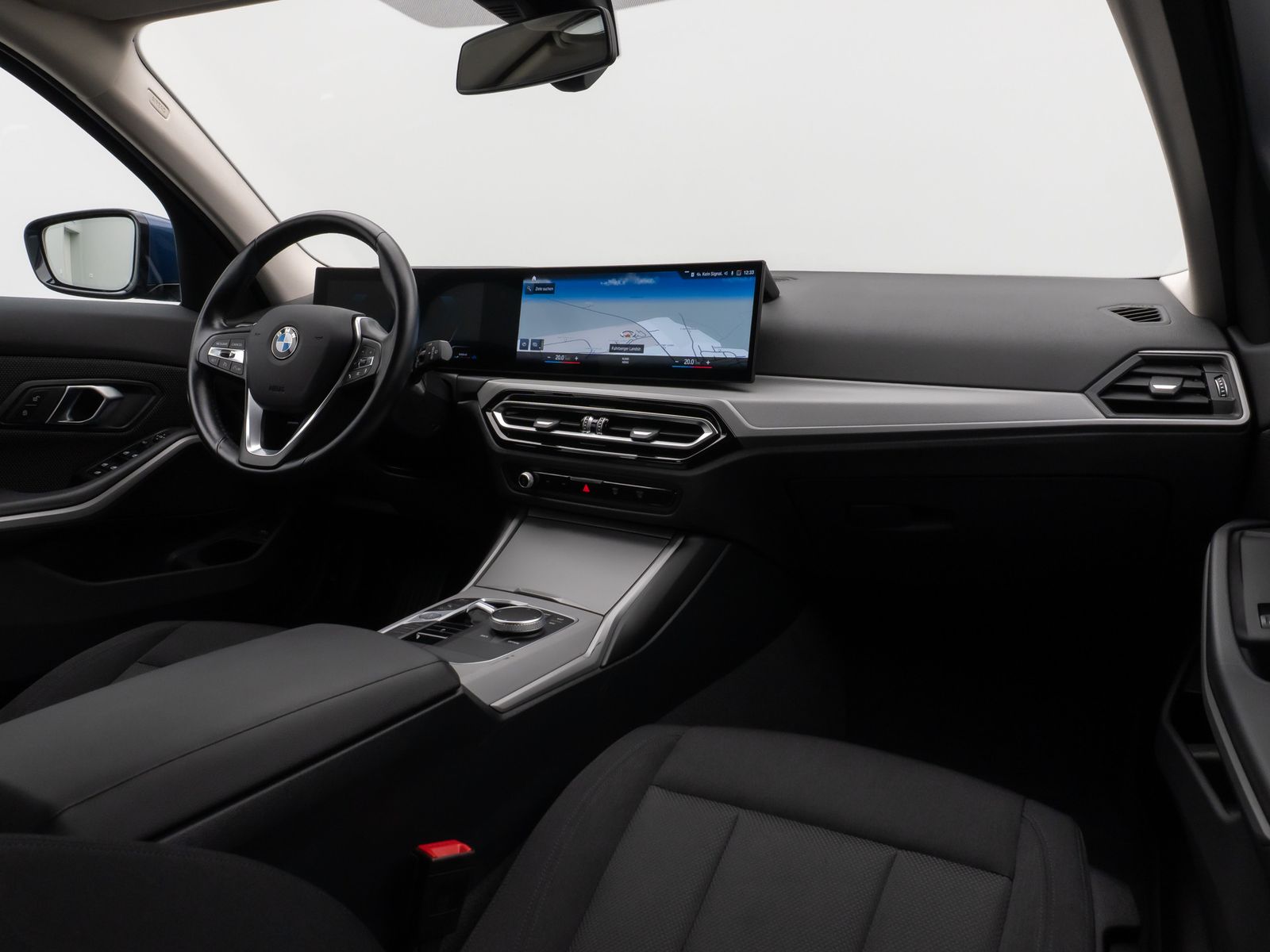 Fahrzeugabbildung BMW 318i DAB CockPit+ Widscreen Geschwindigkeitsreg