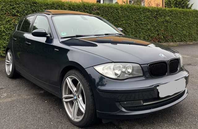 BMW 118i M Paket AHK SCHIEBEDACH 18 Zoll FELGEN