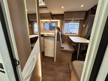 Carado T 334 SAT TV Fahrradtr. Automatik Hubbett Kamera