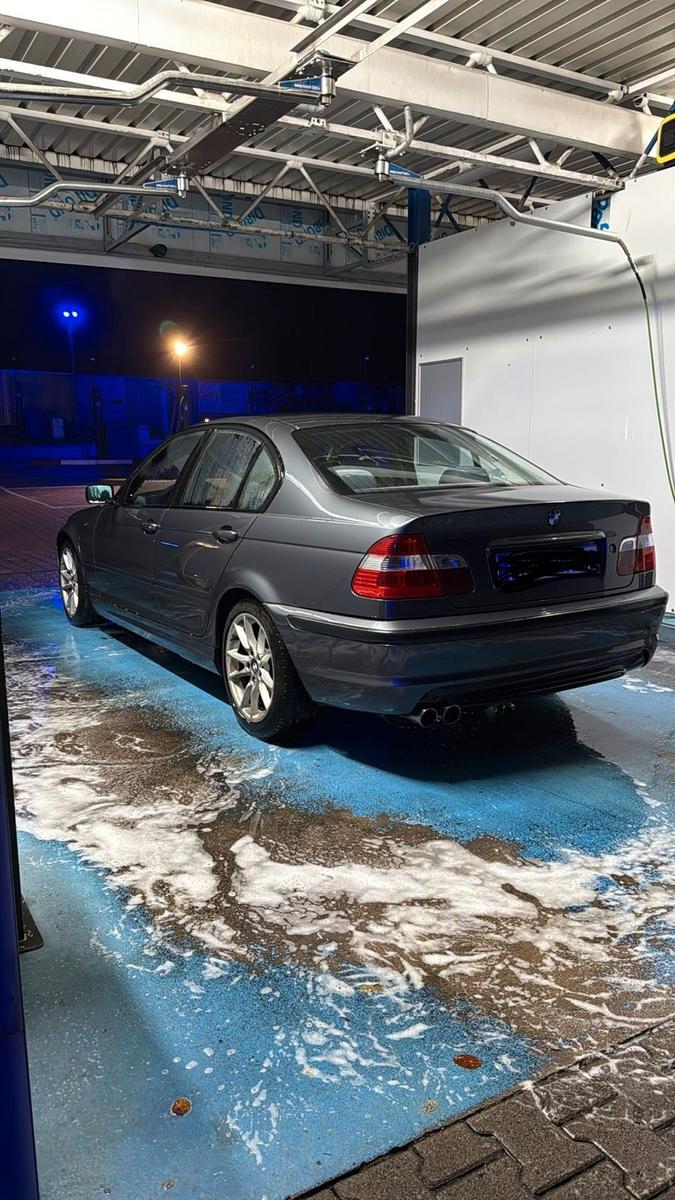 BMW 320