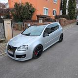 Volkswagen Golf 5 GTI Pirelli - Volkswagen Golf: GTI Pirelli