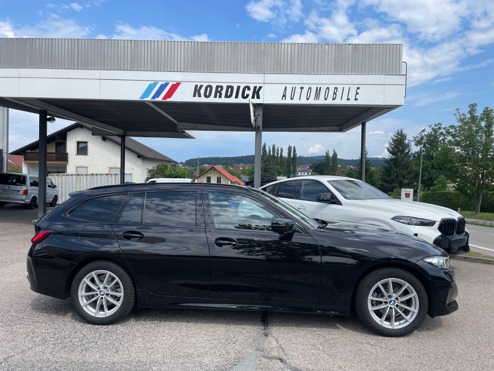 BMW 318iA 2.0 TOURING G21LCI/LC+/LED/CAM/SHZ foto 2
