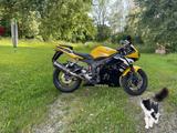 Yamaha R6 - YAMAHA 2003 R6