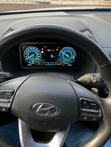 Hyundai KONA Elektro ELEKTRO 100kW - - Hyundai KONA Elektro von privat